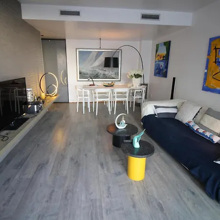Apartment Placa Del Port - Magnifico Con Vistas Al Castellar. - Es-228-76 *